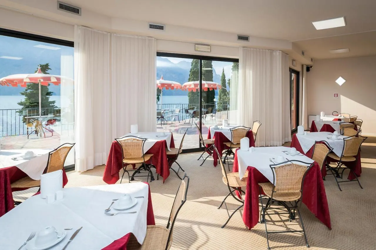 Hotel Oasi Beach Malcesine