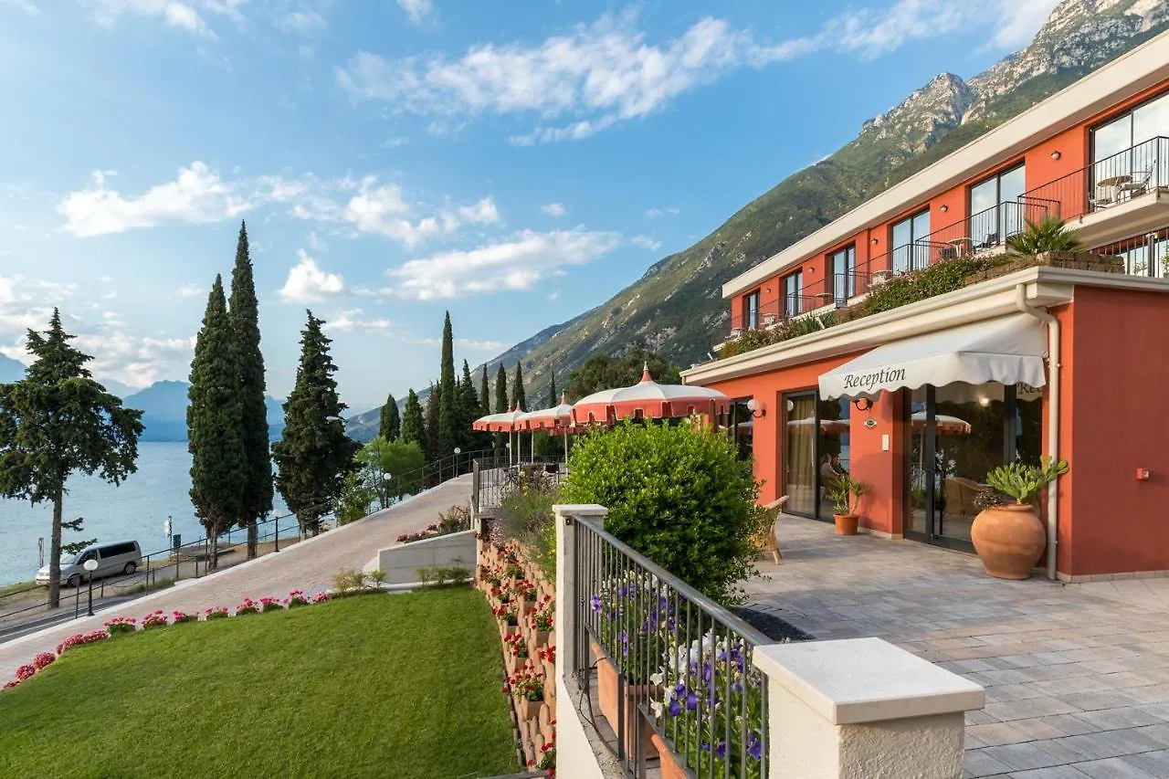 Hotel Oasi Beach Malcesine
