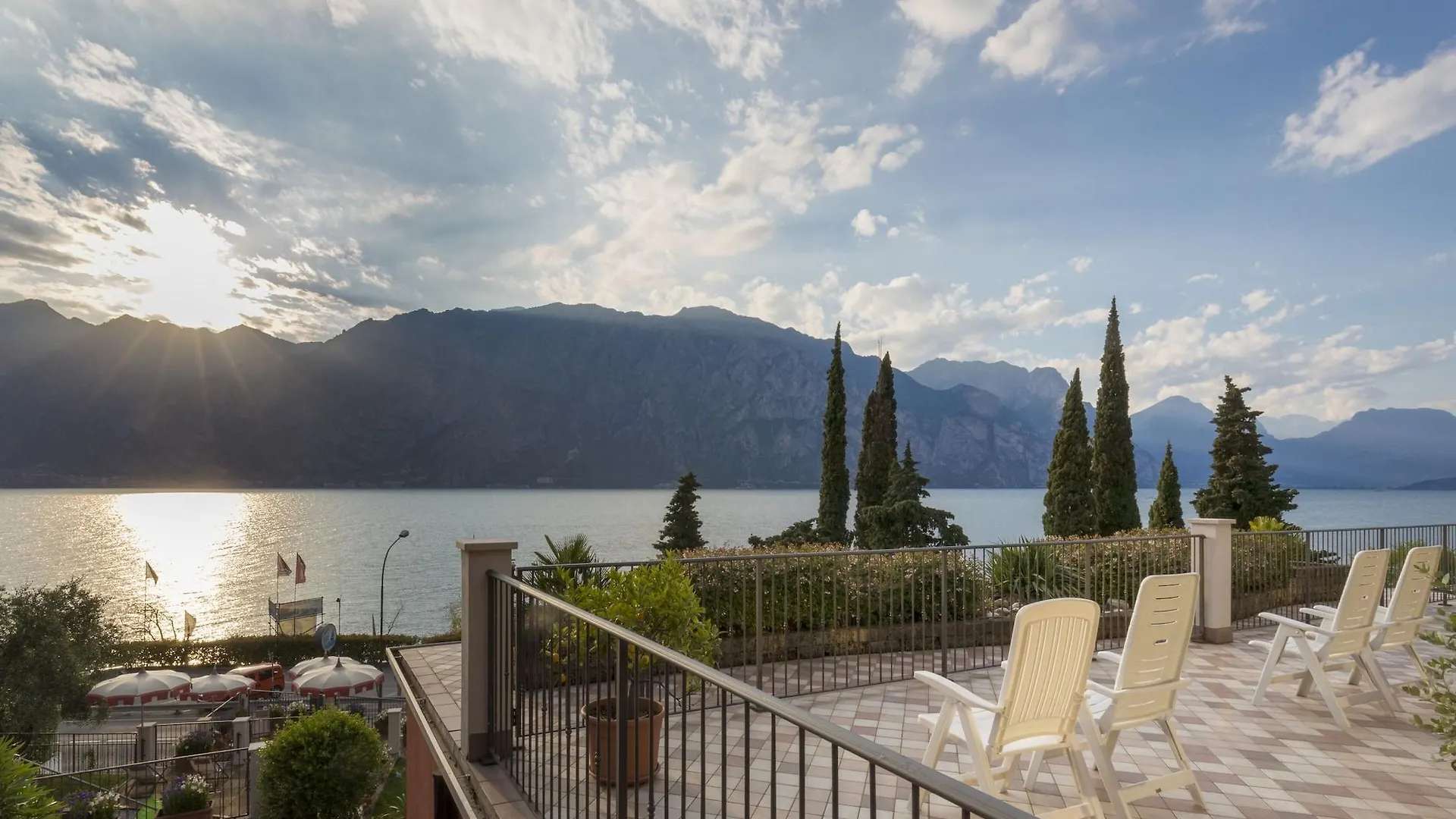 Hotel Oasi Beach Malcesine