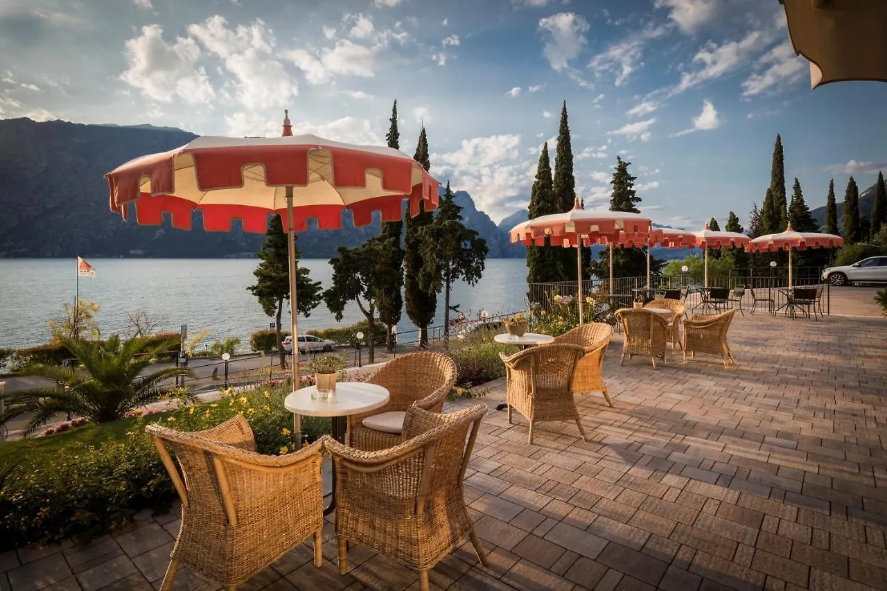 Hotel Oasi Beach Malcesine